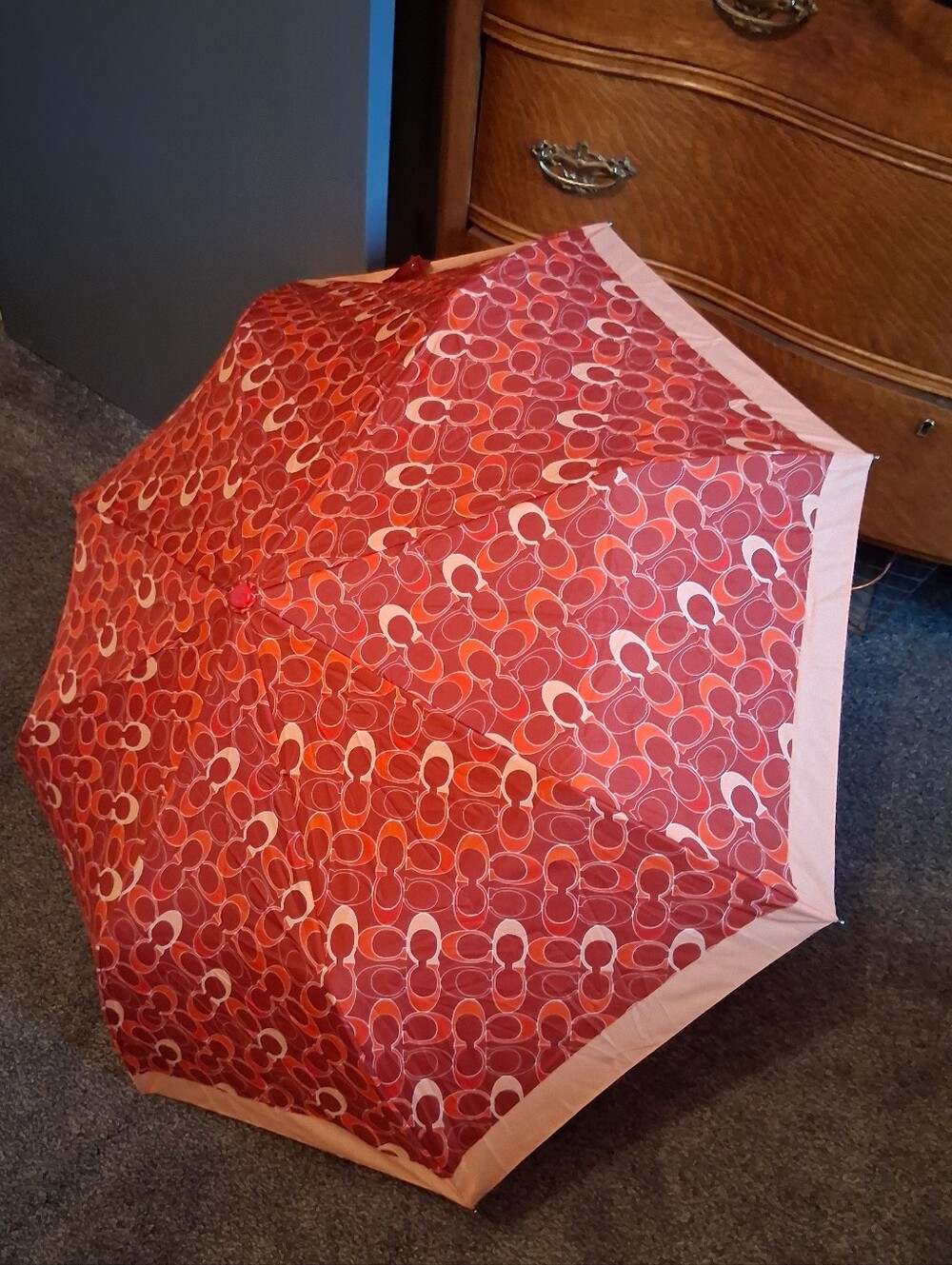 Coach Compact Umbrella in Red and Cream Signature Print - Picture 6 of 7